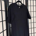 BCBGMAXAZRIA BCBGMaxAzaria Straight Shift Short Sleeve Knee Length Aisha Dress Black X-Small Photo 4