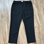 Aritzia  Wilfred Darontal Cropped Crepe Dress Pant Trousers in Black Size 6 Photo 2