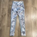 Athleta Essex Camo Hybrid Cobblestone Grey Camo Jogger Leggings Size XS/XXS Photo 3