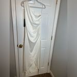 Elliatt Biarritz Gown in Ivory Photo 3