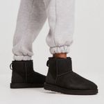 UGG  Classic Mini Classic Boot Black Photo 0