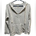 Billabong BLACK AND WHITE STRIPED HOODIE PULLOVER Photo 0