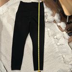 MiracleSuit  Women’s Performance Leggings size Large Black 
Tummy Control Photo 3