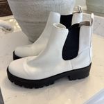BP . Kora Lug Chelsea Boot in White Size US 8.5 Photo 4