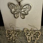 Silver Butterfly Necklace and Earring Set | So sweet! Great gift Photo 1