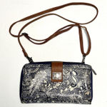 Sakroots  Blue & White Floral Crossbody Wallet Mini Purse Wristlet Clutch Phone Photo 0