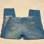 Mudd Y2K- - Destroyed Mid-Rise Light Wash Capri Jeans- Size 5 (Juniors) Photo 8