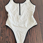 Alo Yoga Bodysuit Photo 0