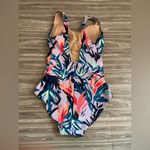 L.L.Bean women’s 6 regular one piece swimsuit Photo 3