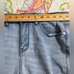 Judy Blue  5/27 full size tie-dye raw hem mid rise skinny jeans lightwash  casual Photo 3