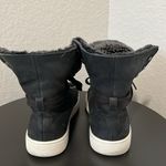 UGG  (NWOT) Starlyn Leather and Sherling, Black, Size 6 Photo 5