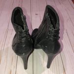 Jessica Simpson  black leather booties Photo 3