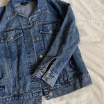 Very J Distressed denim jacket Photo 3