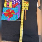 Saks 5th Avenue Conversations for Saks Fifth Avenue Black Tee with Holiday Scene Women’s Large Photo 7