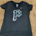 Nike  Pittsburgh Pirates woman V neck short sleeve shirt size XL holographic Photo 0