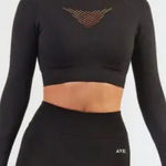 AYBL ‎ Black Motion Seamless Cropped Long Sleeve Gym Top Thumbholes Cutout Back S Photo 0