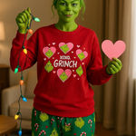 Grinch XOXO Red Sweatshirt Womens Medium NWOT Hearts Graphic‎ Photo 0