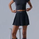 Alo Yoga  Finesse Crop Alosoft Short Sleeve Photo 0