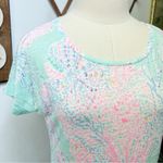 Lilly Pulitzer  Mikela Linen Tee in Minty Fresh Fan Sea XXS Photo 2