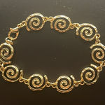 Kendra Scott Gold bracelet Photo 0