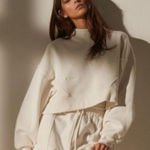 We Wore What Revolve  cropped crewneck sweatshirt khaki‎ Photo 0