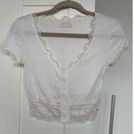 Urban Outfitters Women's Darcy Lace Trim Button-Up Cropped Top, Size XS, EUC Photo 1