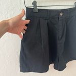 Double Zero  Black Pleated Shorts Button Zip Closure Size Large Photo 3