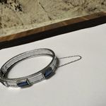 Pacific&Co Vintage Signed NuWite R&G . Art Deco Hinged Bangle Bracelet Safety Chain Blue Photo 2