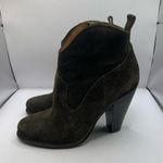 Frye THE  COMPANY Madeline Short In Fatigue size 8.5M dark green suede Photo 3