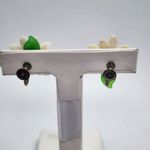 HP! Vintage West Germany White Daisy Screw On Earrings Yellow Photo 3