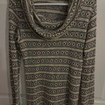 Cameo  Sweater cowl‎ neck.  Size medium. Knit. Photo 0