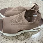 Skechers Women's Arch Fit City Catch Sandals Size 9 EUC Photo 1