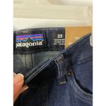 Patagonia  Women's Slim Jeans Size 25 x 29 Dark Wash Denim NWT Photo 1