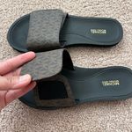 Michael Kors Womens Flat Wade Slide Sandal Adjustable Closure Photo 2