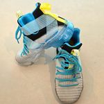 Nike VITIKE Woman's Non-Slip High-Top Basketball Shoes Size 36 Photo 2