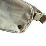 Lululemon  Everywhere Belt Bag Raw Linen Beige Neutral‎ Sporty Travel Gorpcore Photo 2