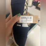 Toms New  Slip On Shoes Navy Size 7 Photo 2