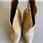 Jessica Simpson EUC.  Champagne Gold shimmer  heeled boot. Photo 5