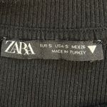 ZARA  ruched ribbed t-shirt black, Size Small Photo 3
