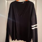 Forever 21 Black Sweater Photo 0