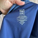 Title Nine  Women’s 2.5” Inseam Athletic Shorts‎ Sz M Blue Photo 3