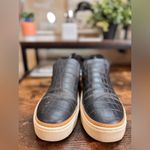 Toms Tom’s Paxton Black Croc Embossed Sneaker size 10 Photo 6