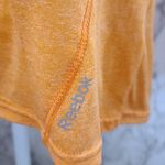Reebok activewear tee size large Photo 1