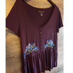 American Eagle Top size M Women henley Embroidered Floral Burgundy Flare Blouse Red Size M Photo 2