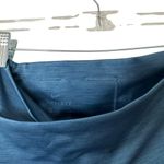 Nike Dri-FIT Crossover Hem Leggings Blue Size M – Preowned Athletic Wear Photo 3