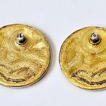 Vintage Casual Corner Green & Coral Enamel Swirl Disc Earrings Photo 3