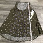 🌿Wallflower Lechin Green Tank top; size small Photo 4