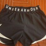 Under Armour Short Photo 0