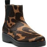 Louise et Cie NWOT  Cowhide Chelsea Boots Photo 0