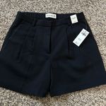 Abercrombie & Fitch Sloane Low Rise Tailored Short Photo 0